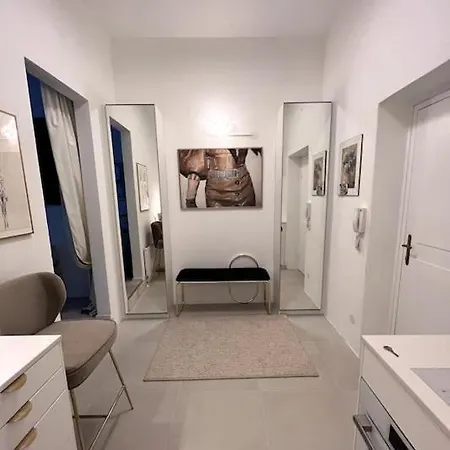 Exclusive In Historic Center Apartment *